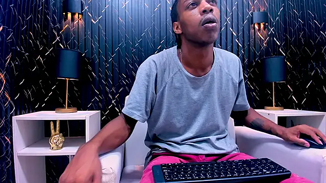 LarryCollin online show from 03-03-25, 01:42