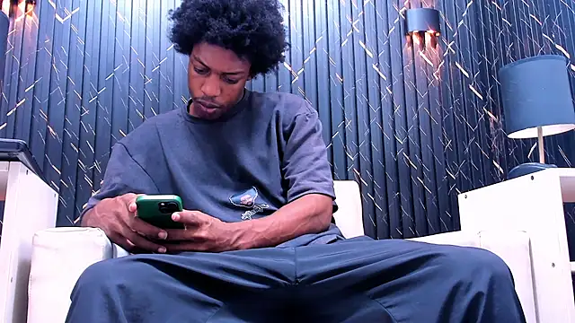 LarryCollin online show from 09-09-25, 01:27
