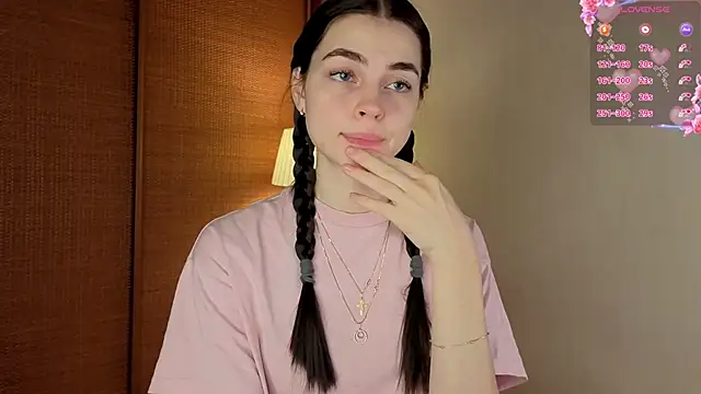 Snapshot of MaryJacksoon chatting on 11-03-25, 07:53 MaryJacksoon online show from 11-03-25, 07:53