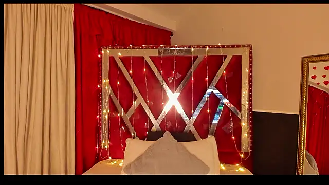 Snapshot of MicaelaHot_ chatting on 02-24-26, 02:42 MicaelaHot online show from 02-24-26, 02:42