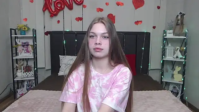 LaraPika online show from 05-02-26, 05:12