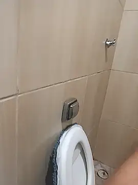 Snapshot of 1995eduardo chatting on 01-31-25, 03:33 1995eduardo online show from 01-31-25, 03:33