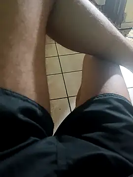 Snapshot of 1995eduardo chatting on 03-06-25, 01:27 1995eduardo online show from 03-06-25, 01:27