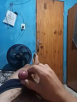 Snapshot of 1995eduardo chatting on 03-17-25, 11:53 1995eduardo online show from 03-17-25, 11:53