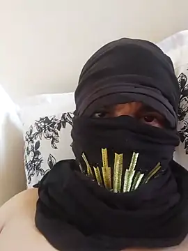 Snapshot of Sanou chatting on 10-03-25, 10:56 Sanou online show from 10-03-25, 10:56