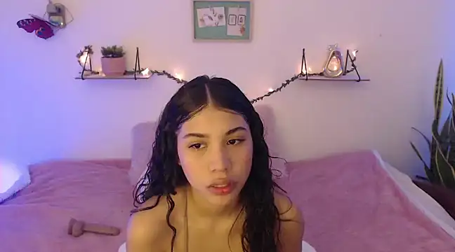 AmberJeong online show from 12-11-24, 10:27