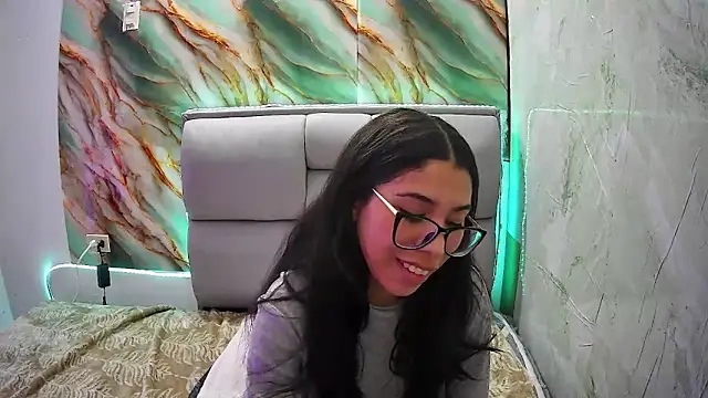 AmberJeong online show from 01-30-25, 01:00