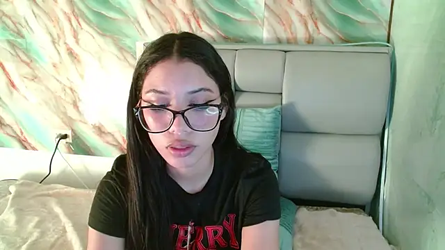 AmberJeong online show from 03-19-25, 01:54