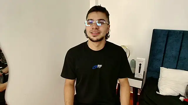 Amadeo Wild online show from 03-16-25, 02:10