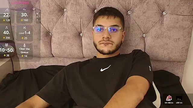 Amadeo Wild online show from 10-26-25, 04:18