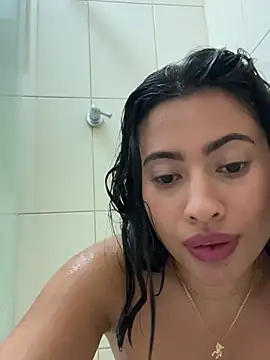 Snapshot of AlessaPears chatting on 01-01-25, 02:52 AlessaPears online show from 01-01-25, 02:52