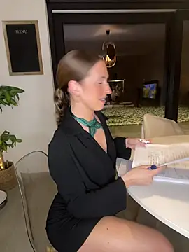 lola tentatiion online show from 01-09-25, 08:33