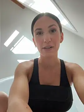 lola tentatiion online show from 05-11-26, 07:25