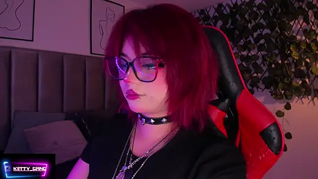 Kitty Gang online show from 09-24-25, 02:15