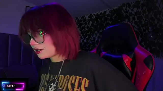 Kitty Gang online show from 10-03-25, 02:41