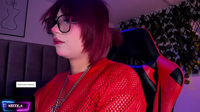 Kitty Gang online show from 10-30-25, 02:46