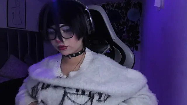 Kitty Gang online show from 05-08-26, 01:33