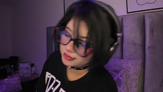Kitty Gang online show from 06-05-26, 06:52