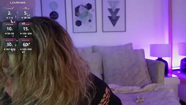 AlliceRouse online show from 03-22-25, 01:22