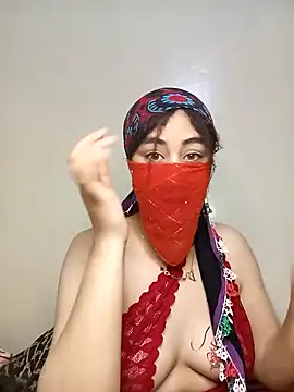 Snapshot of Lalou chatting on 12-22-24, 10:17 Lalou online show from 12-22-24, 10:17