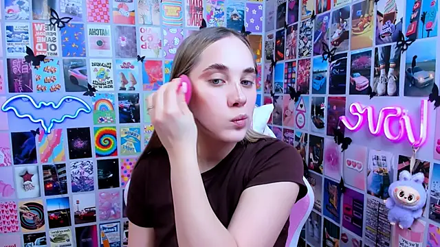 MiaMilas online show from 03-30-26, 02:40