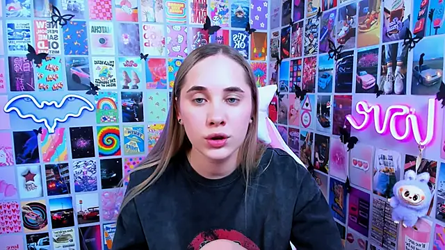 MiaMilas online show from 03-31-26, 03:23