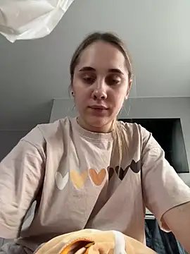 MiaMilas online show from 04-02-26, 02:37