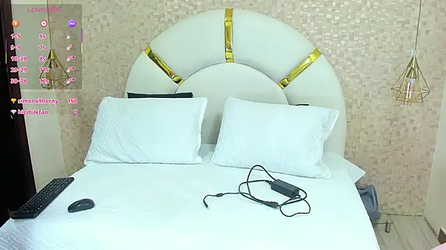 Snapshot of sophie_1 chatting on 02-04-25, 04:15 sophie 1 online show from 02-04-25, 04:15