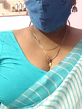 Snapshot of mallu-sumi chatting on 09-30-25, 06:35 mallu-sumi online show from 09-30-25, 06:35