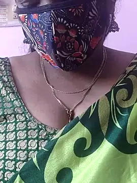 Snapshot of mallu-sumi chatting on 10-30-25, 06:37 mallu-sumi online show from 10-30-25, 06:37