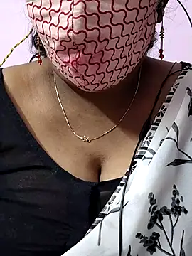 mallu-sumi online show from 11-18-25, 05:06