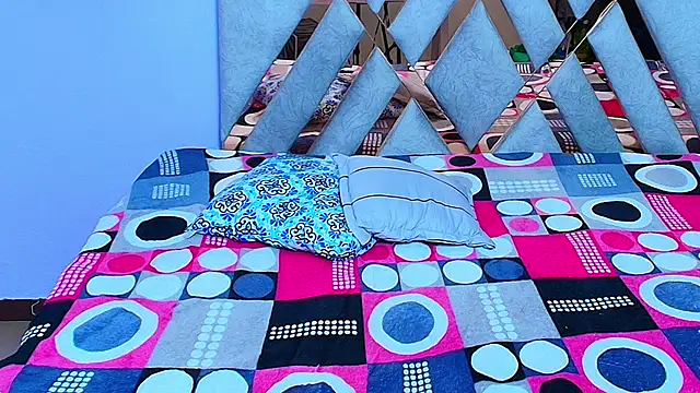 Emily Trujillo online show from 03-08-25, 01:39