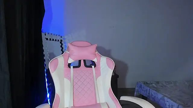 Snapshot of merlin-18 chatting on 03-15-26, 04:51 merlin-18 online show from 03-15-26, 04:51