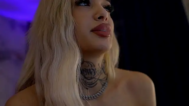 Snapshot of blondie_muller chatting on 04-15-26, 07:58 blondie muller online show from 04-15-26, 07:58