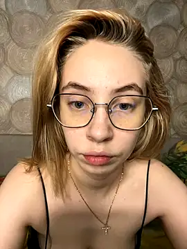 Snapshot of Kitty_Katrine chatting on 10-31-25, 03:07 Kitty Katrine online show from 10-31-25, 03:07