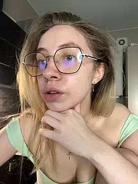 Kitty Katrine online show from 05-15-26, 06:04