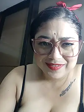 meikochoe online show from 10-15-25, 03:34