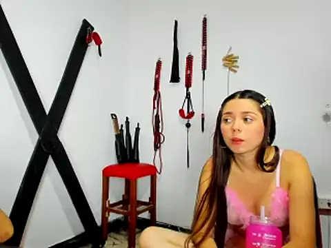 Snapshot of Hana_and_Zeta chatting on 02-26-25, 06:43 Hana and Zeta online show from 02-26-25, 06:43