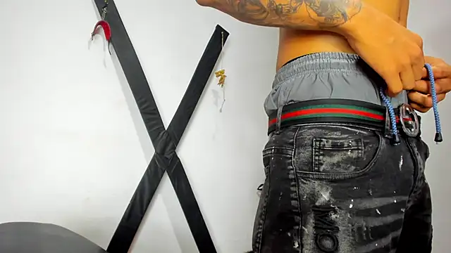 Snapshot of Hana_and_Zeta chatting on 03-06-25, 12:19 Hana and Zeta online show from 03-06-25, 12:19