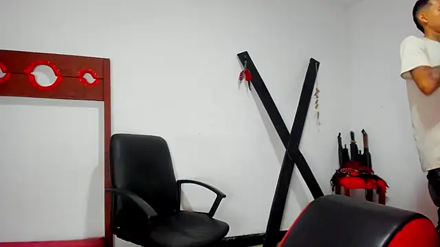 Snapshot of Hana_and_Zeta chatting on 03-12-25, 12:26 Hana and Zeta online show from 03-12-25, 12:26