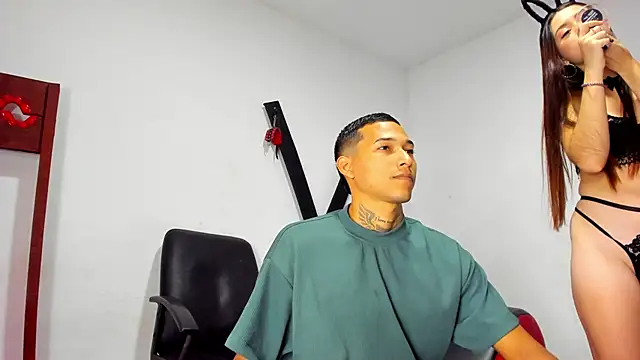 Snapshot of Hana_and_Zeta chatting on 03-16-25, 12:11 Hana and Zeta online show from 03-16-25, 12:11