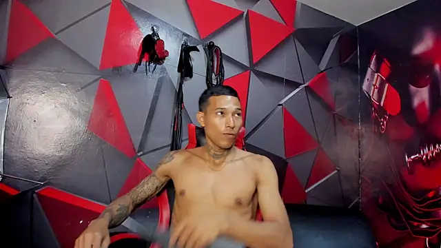 Snapshot of Hana_and_Zeta chatting on 09-24-25, 12:08 Hana and Zeta online show from 09-24-25, 12:08