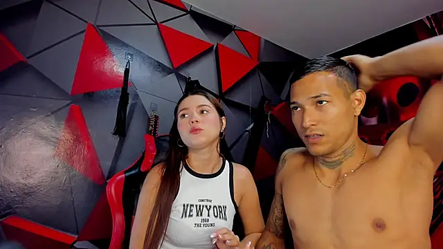 Snapshot of Hana_and_Zeta chatting on 10-05-25, 12:03 Hana and Zeta online show from 10-05-25, 12:03