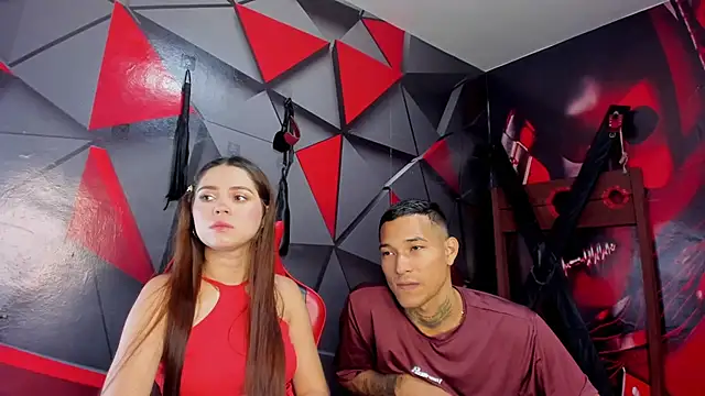 Snapshot of Hana_and_Zeta chatting on 10-11-25, 12:26 Hana and Zeta online show from 10-11-25, 12:26