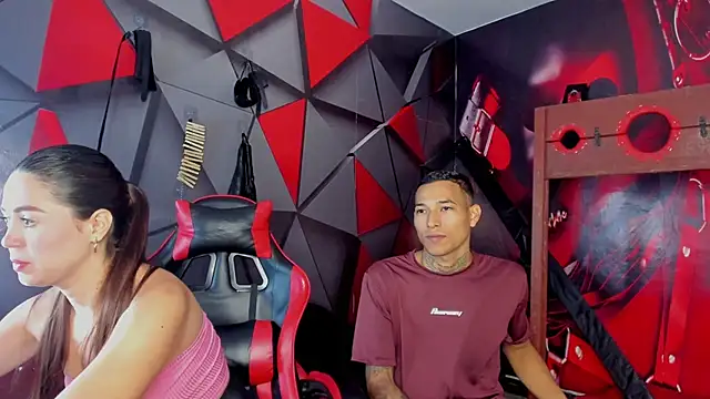 Snapshot of Hana_and_Zeta chatting on 10-14-25, 12:28 Hana and Zeta online show from 10-14-25, 12:28