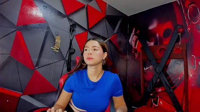 Snapshot of Hana_and_Zeta chatting on 10-20-25, 12:16 Hana and Zeta online show from 10-20-25, 12:16