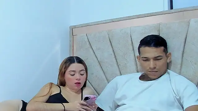 Hana and Zeta online show from 02-18-26, 01:51