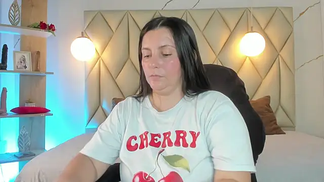 angelswets online show from 06-19-26, 02:21