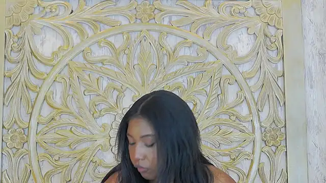 Snapshot of VanessaGlenn chatting on 01-10-25, 03:27 VanessaGlenn online show from 01-10-25, 03:27