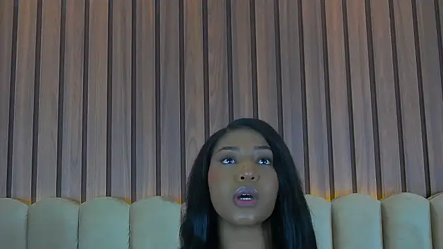 Snapshot of VanessaGlenn chatting on 03-14-25, 07:34 VanessaGlenn online show from 03-14-25, 07:34